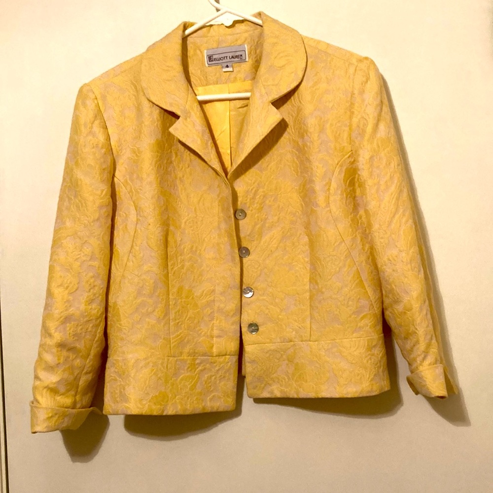 Yellow and white Elliott Lauren blazer with beautiful buttons & turned-up cuffs